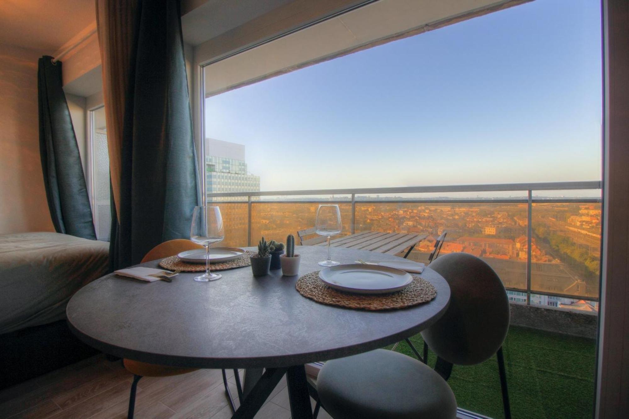 Studio Avec Vue Panoramique Et Parking Gratuit Brüksel Dış mekan fotoğraf