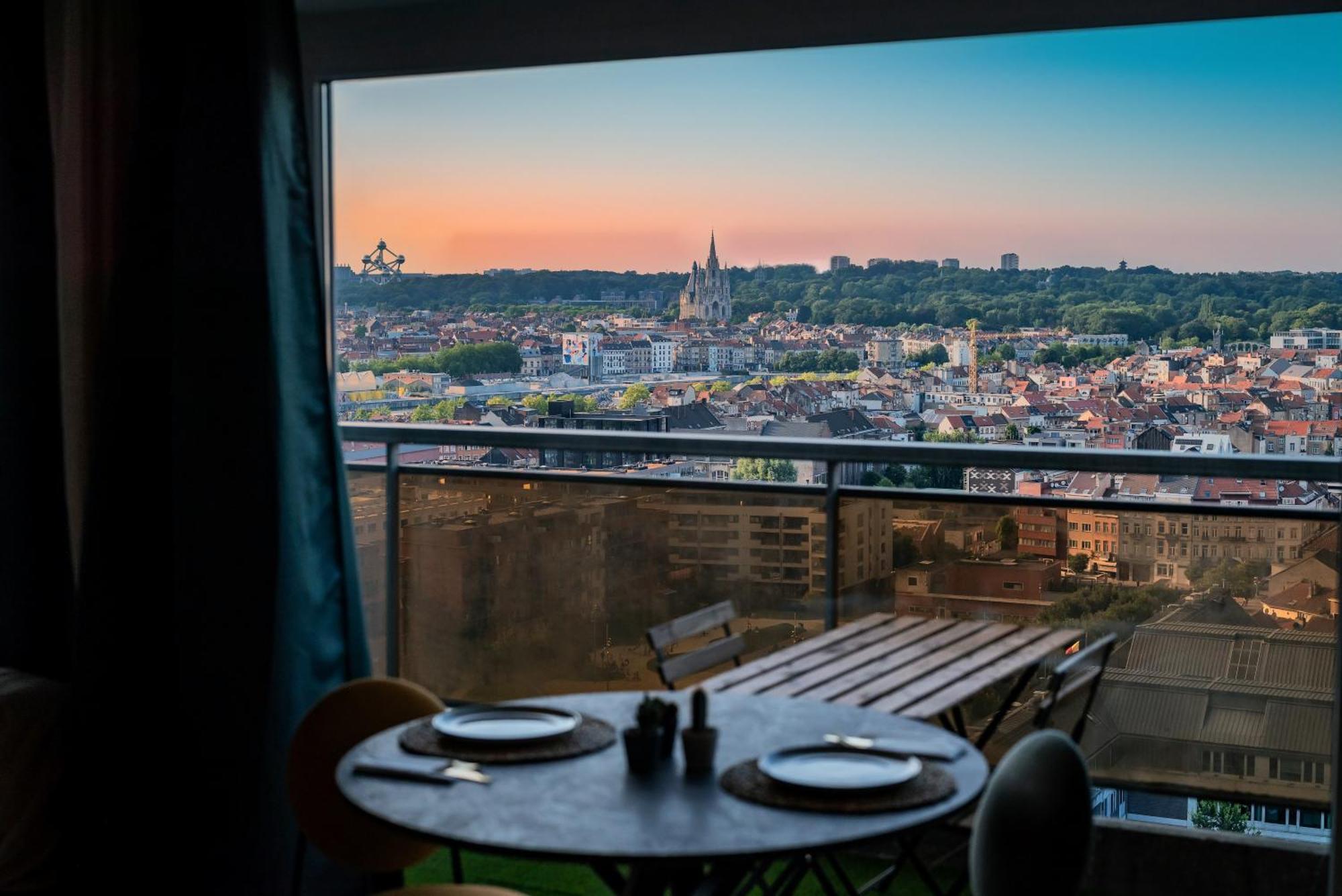 Studio Avec Vue Panoramique Et Parking Gratuit Brüksel Dış mekan fotoğraf